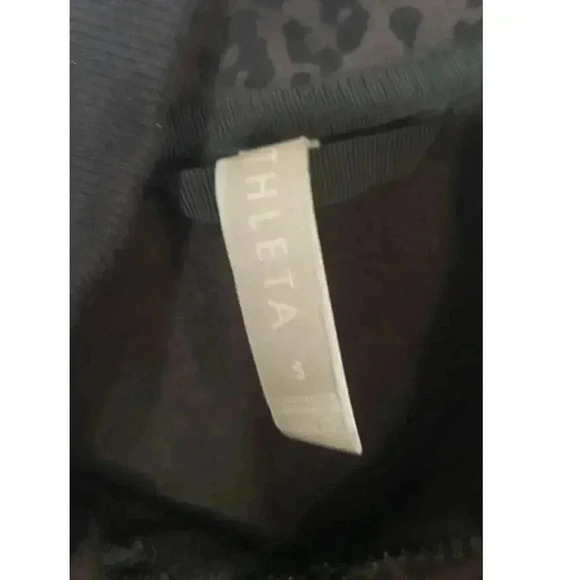 Athleta jacket grey and black cheetah print‎ womens size small with hood - Picture 2 of 5